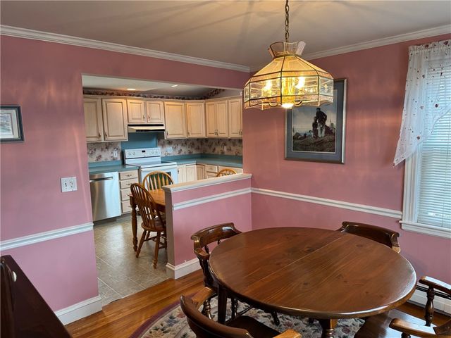 20 Hill Top Drive, Cranston, RI 02920