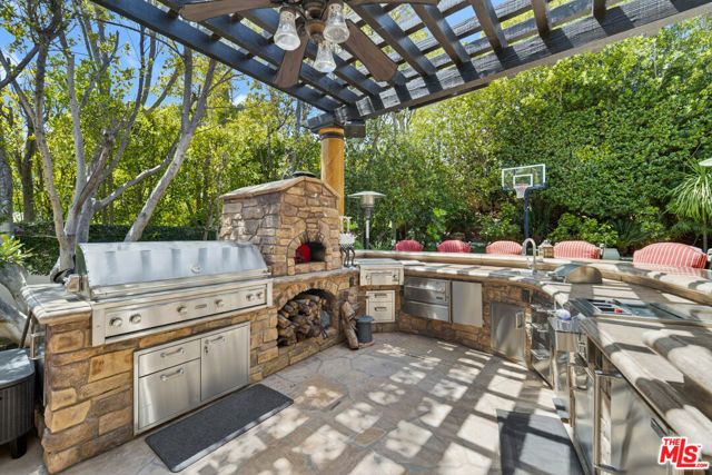 5481 Collingwood Circle, Calabasas, CA 91302