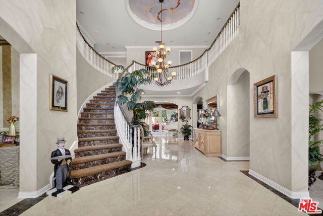 5481 Collingwood Circle, Calabasas, CA 91302