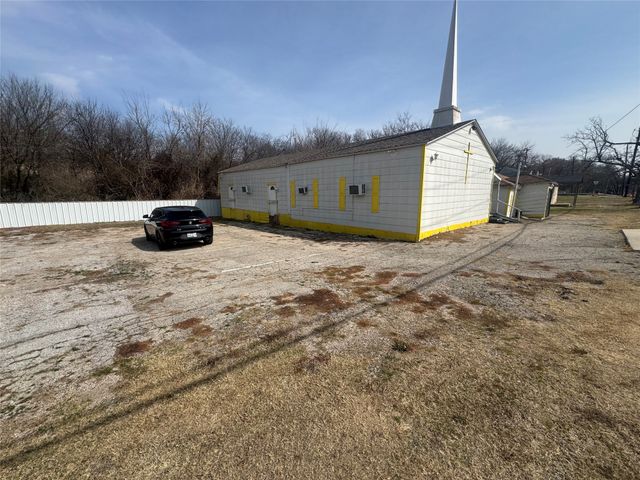 2151 E Ann Arbor Avenue, Dallas, TX 75216