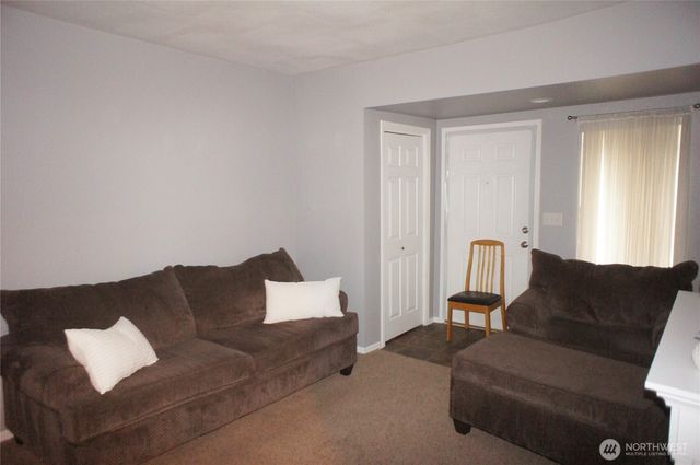 5305 S 3rd Avenue, Everett, WA 98203