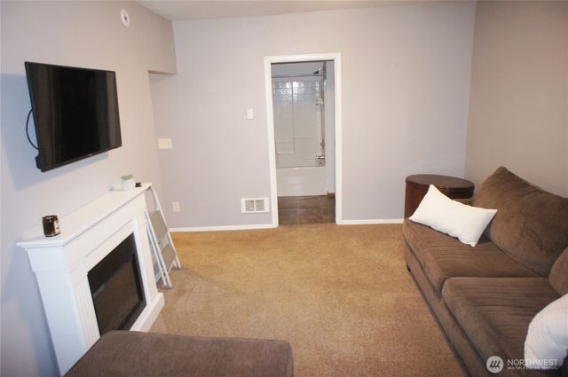 5305 S 3rd Avenue, Everett, WA 98203