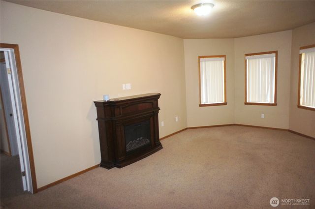 5305 S 3rd Avenue, Everett, WA 98203