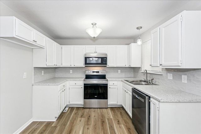 5411 S Saint Francis St, Wichita, KS 67216