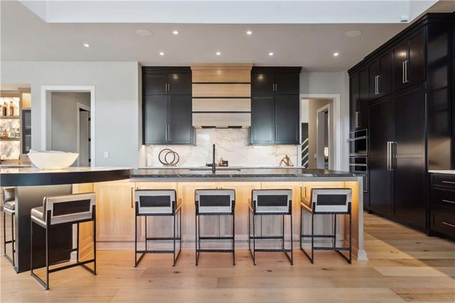 17329 Larsen Street, Overland Park, KS 66221