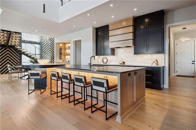 17329 Larsen Street, Overland Park, KS 66221