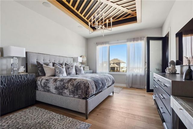 17329 Larsen Street, Overland Park, KS 66221