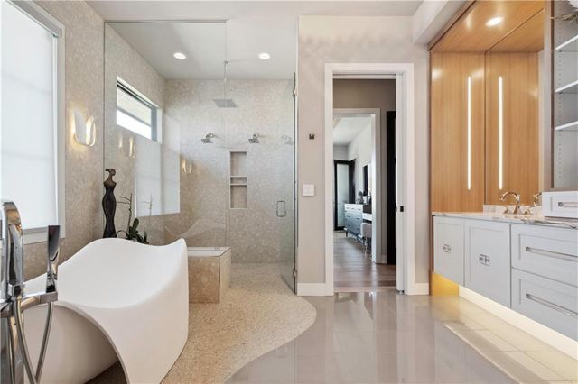 17329 Larsen Street, Overland Park, KS 66221