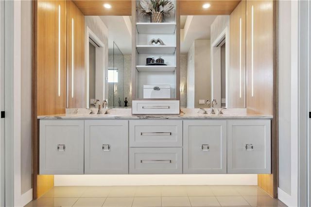 17329 Larsen Street, Overland Park, KS 66221