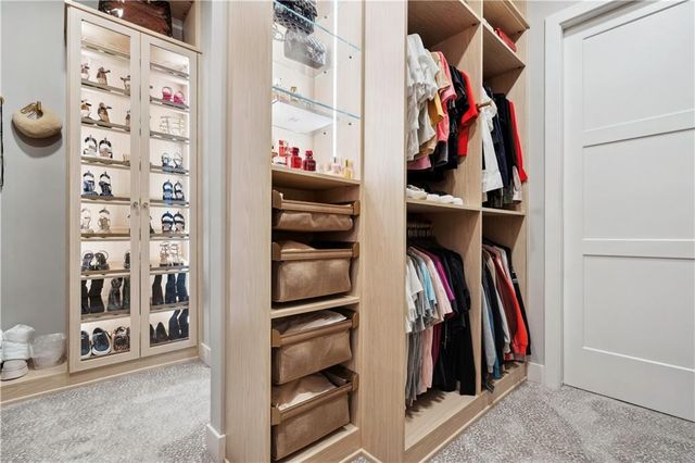 17329 Larsen Street, Overland Park, KS 66221