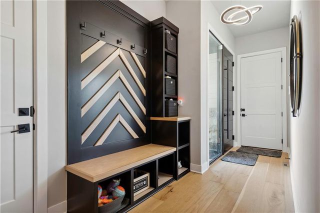 17329 Larsen Street, Overland Park, KS 66221