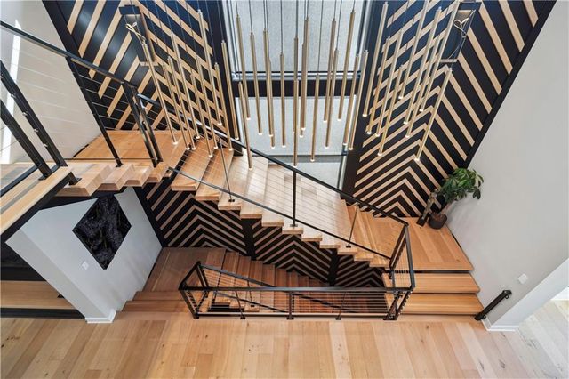 17329 Larsen Street, Overland Park, KS 66221