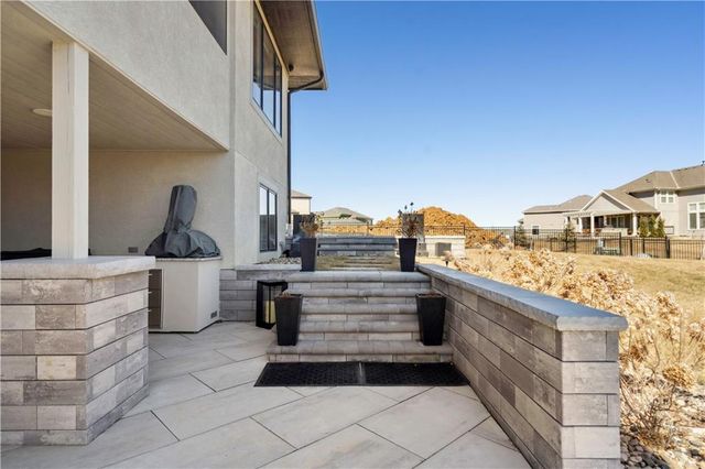 17329 Larsen Street, Overland Park, KS 66221