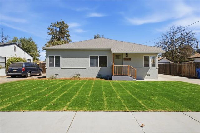 250 Holtby, Bakersfield, CA 93304