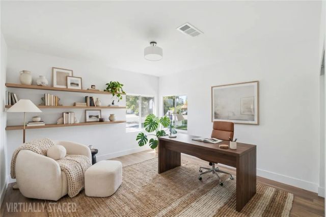 250 Holtby, Bakersfield, CA 93304