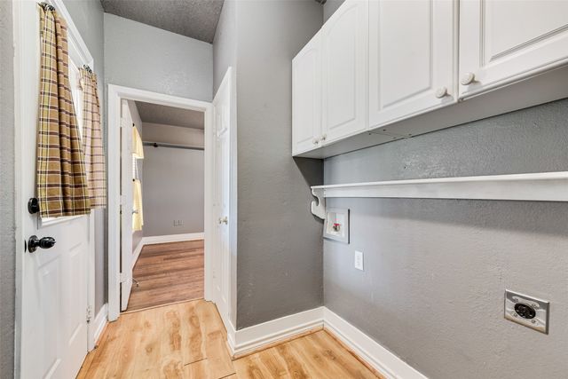 402 S Austin Street, Edgewood, TX 75117