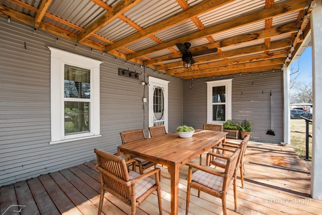 402 S Austin Street, Edgewood, TX 75117