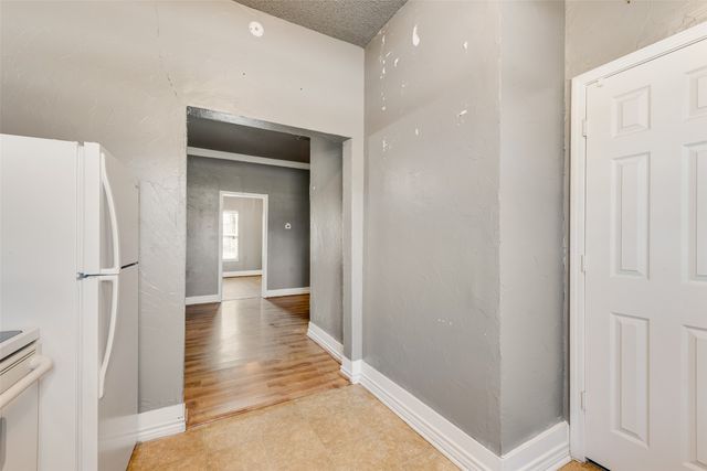 402 S Austin Street, Edgewood, TX 75117