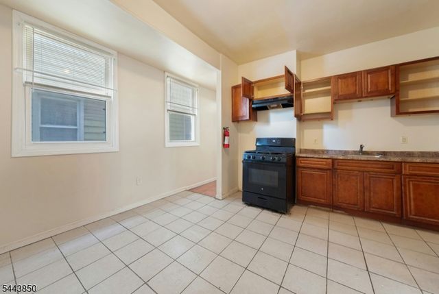 46 Seymour Ave, Newark City, NJ 07108