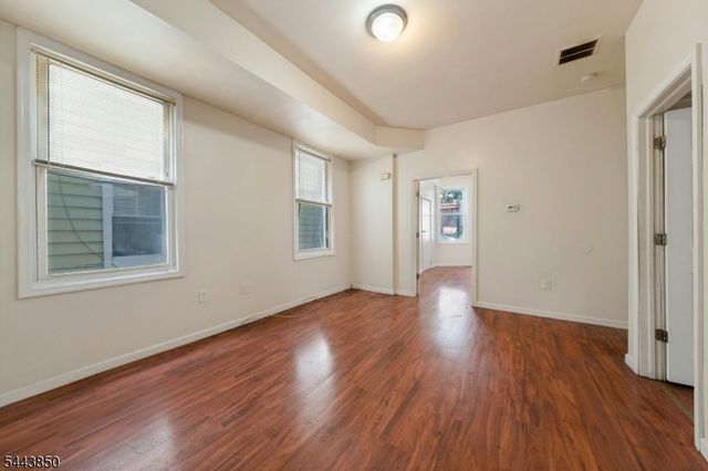 46 Seymour Ave, Newark City, NJ 07108
