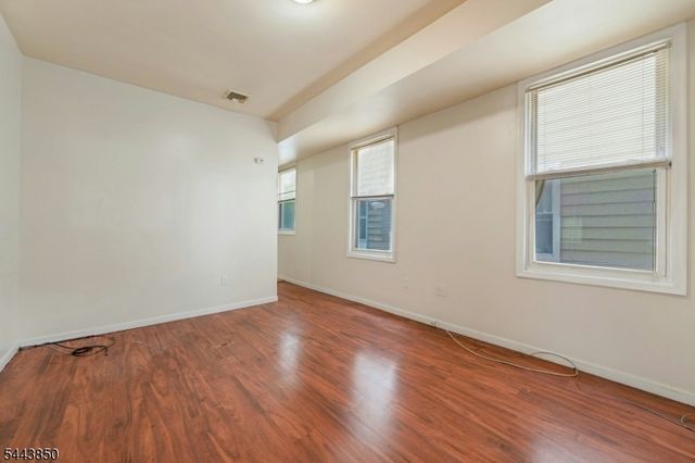 46 Seymour Ave, Newark City, NJ 07108
