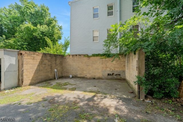 46 Seymour Ave, Newark City, NJ 07108