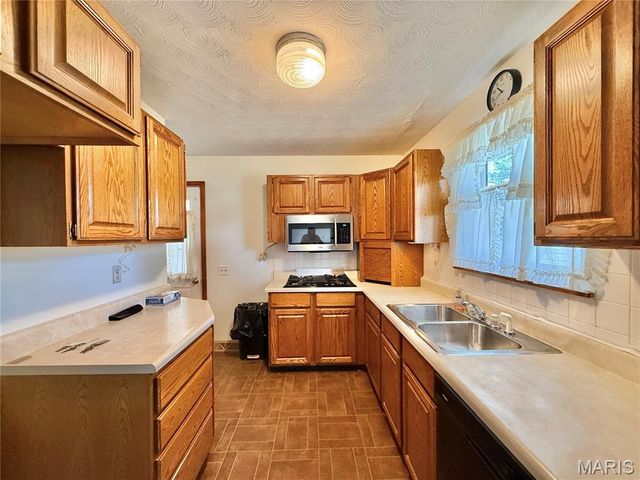 209 Aldergate Street, Farmington, MO 63640