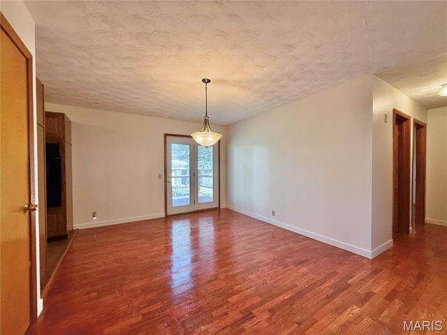 209 Aldergate Street, Farmington, MO 63640