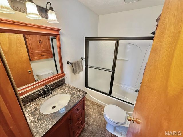 209 Aldergate Street, Farmington, MO 63640