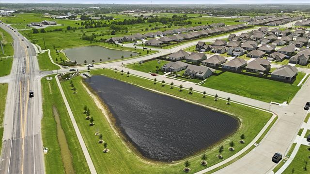 722 Orchid Way, Pilot Point, TX 76258