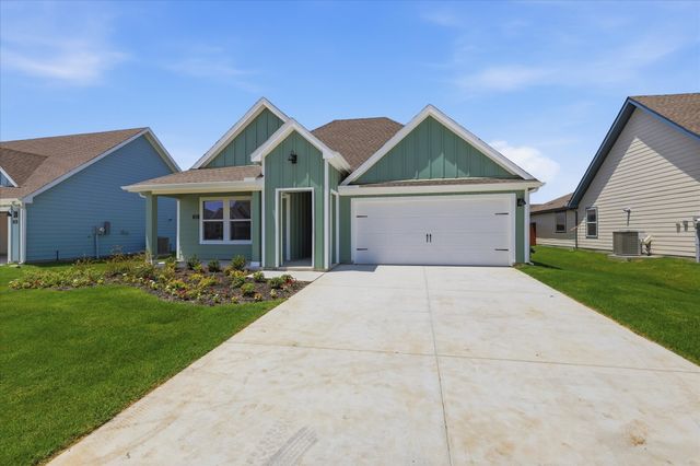 722 Orchid Way, Pilot Point, TX 76258