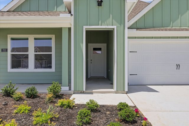 722 Orchid Way, Pilot Point, TX 76258