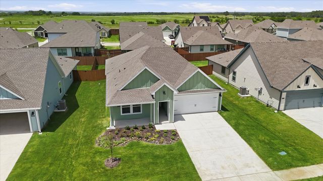 722 Orchid Way, Pilot Point, TX 76258