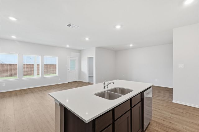 722 Orchid Way, Pilot Point, TX 76258