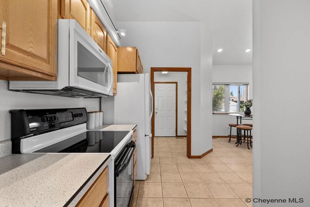 327 CODY ST, Cheyenne, WY 82009