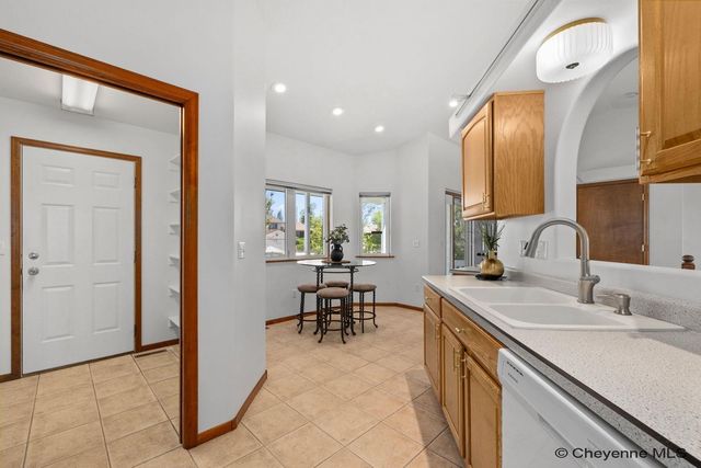 327 CODY ST, Cheyenne, WY 82009