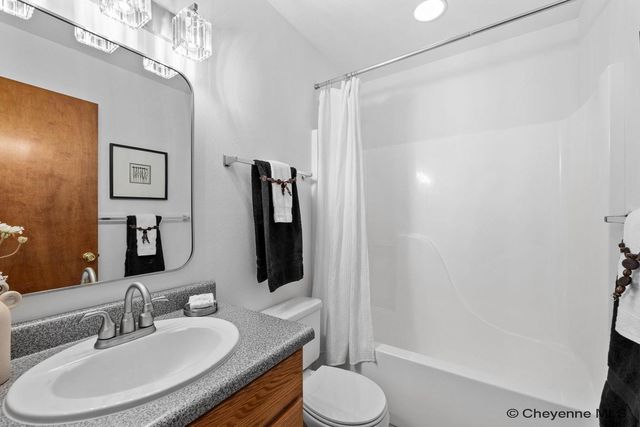 327 CODY ST, Cheyenne, WY 82009