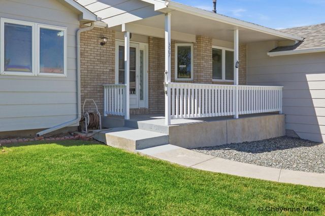 327 CODY ST, Cheyenne, WY 82009