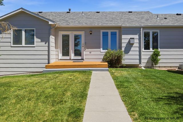 327 CODY ST, Cheyenne, WY 82009