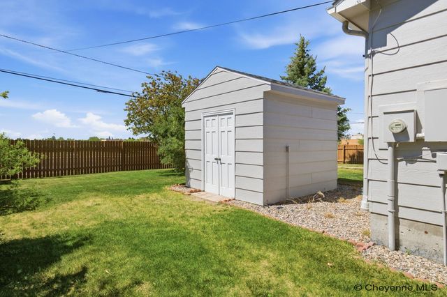 327 CODY ST, Cheyenne, WY 82009