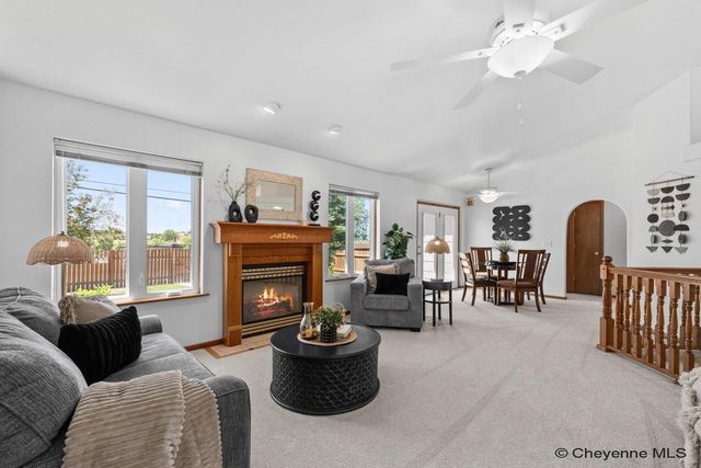 327 CODY ST, Cheyenne, WY 82009
