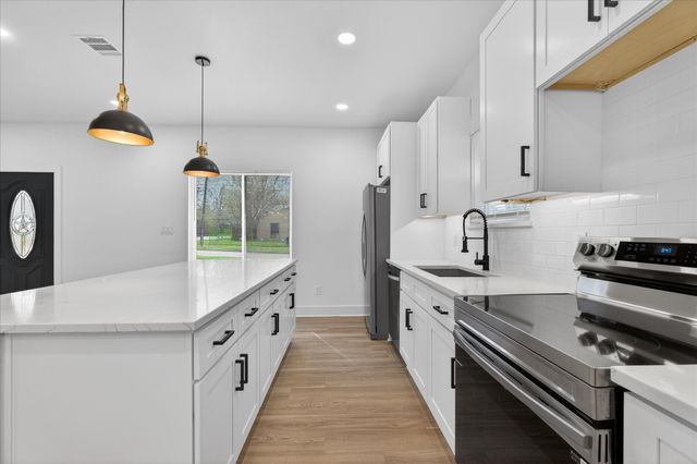 522 Avenue G, Dallas, TX 75203