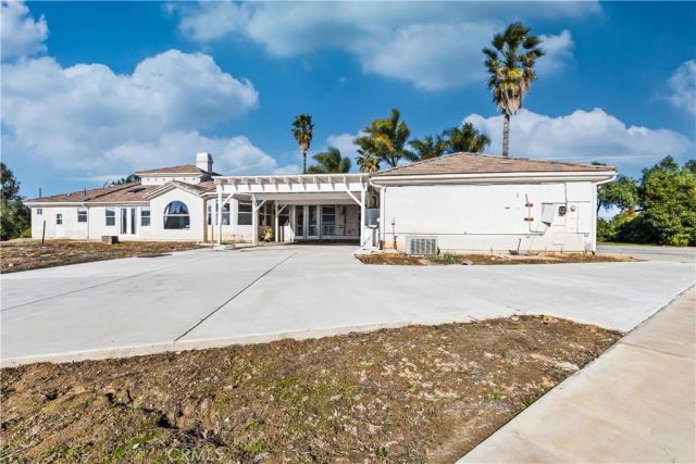 2540 Monroe Street, Riverside, CA 92504