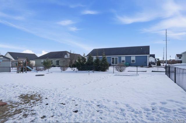 7812 Yorkshire Drive, Almont Village, MI 48003