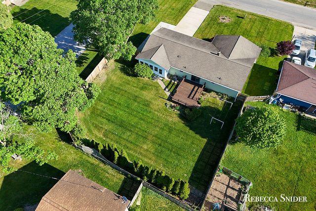424 Andover Street, Kentwood, MI 49548