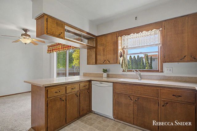 424 Andover Street, Kentwood, MI 49548