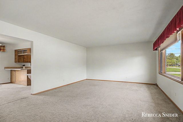 424 Andover Street, Kentwood, MI 49548