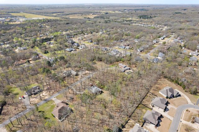 218 N Summit Drive, Cabot, AR 72023