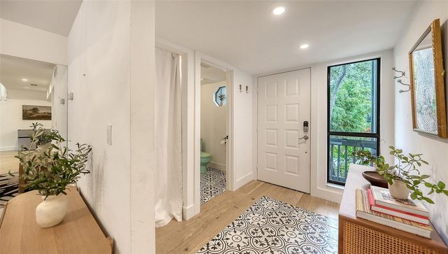 1372 LANDINGS POINT 28, Sarasota, FL 34231