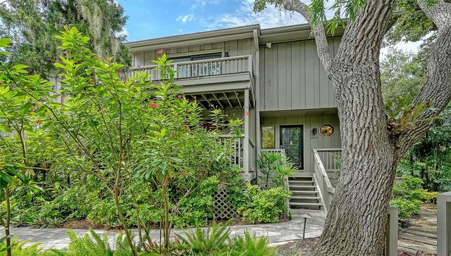 1372 LANDINGS POINT 28, Sarasota, FL 34231